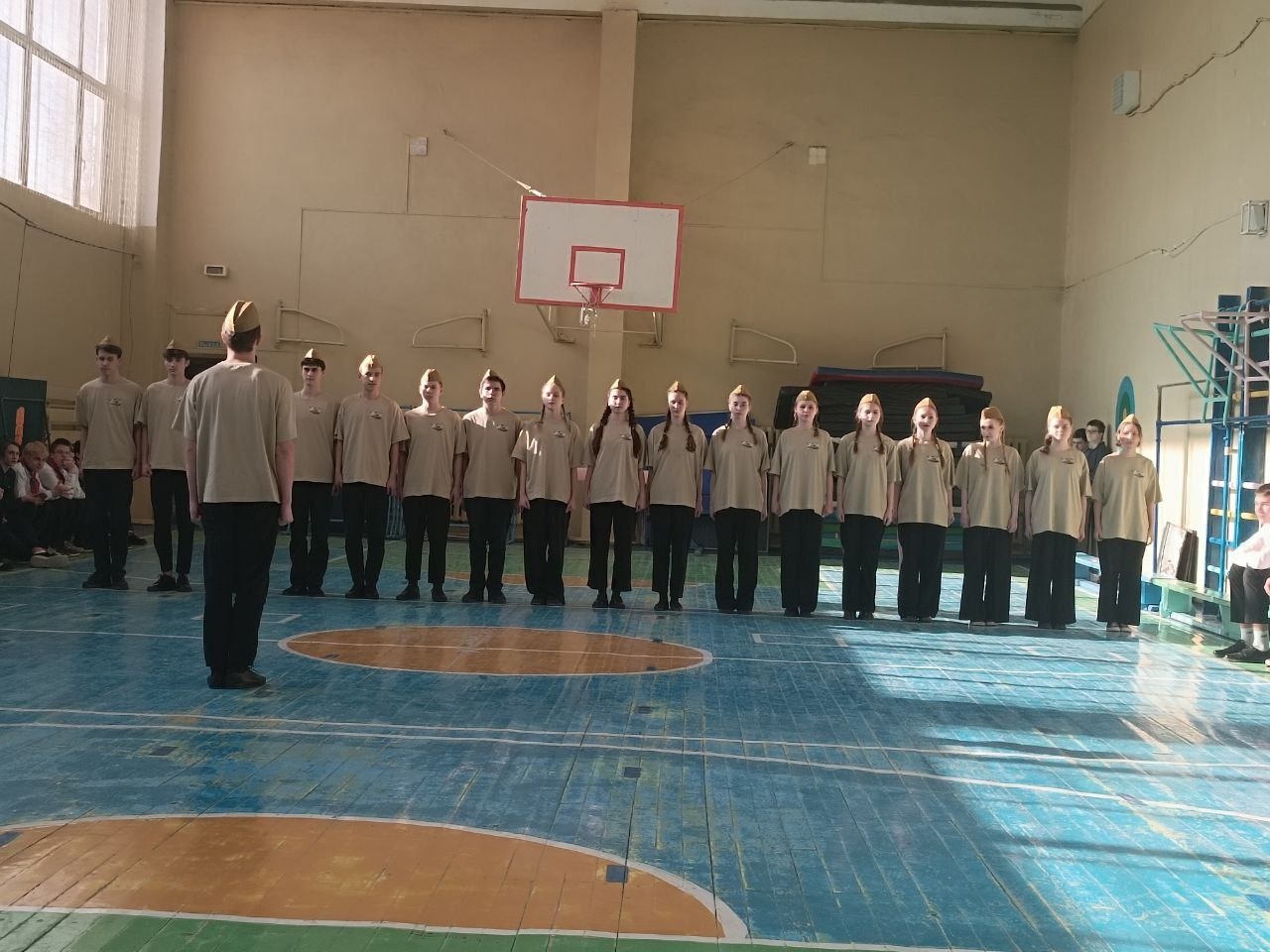 СМОТР СТРОЯ И ПЕСНИ.