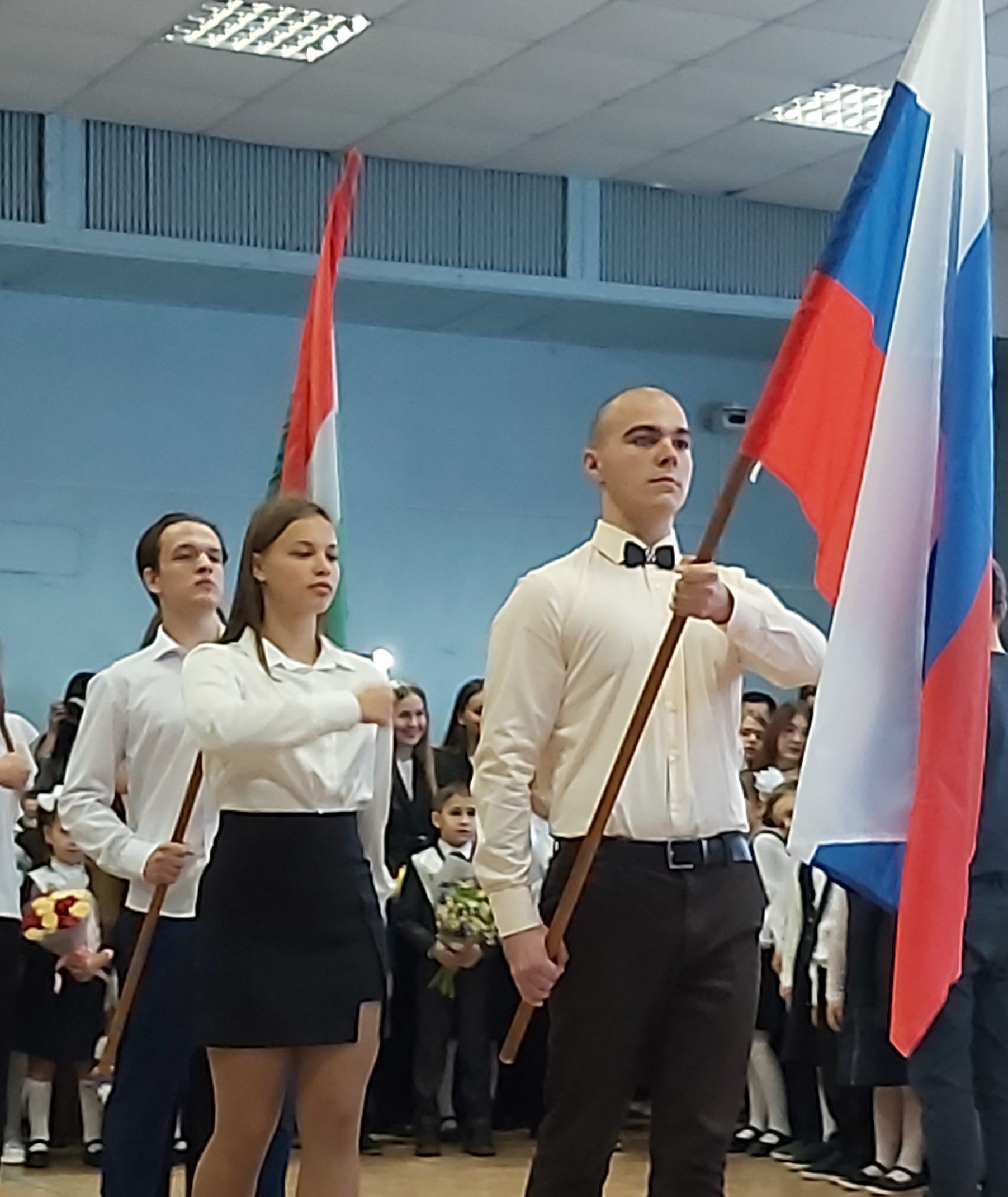 Вынос Знамени!.