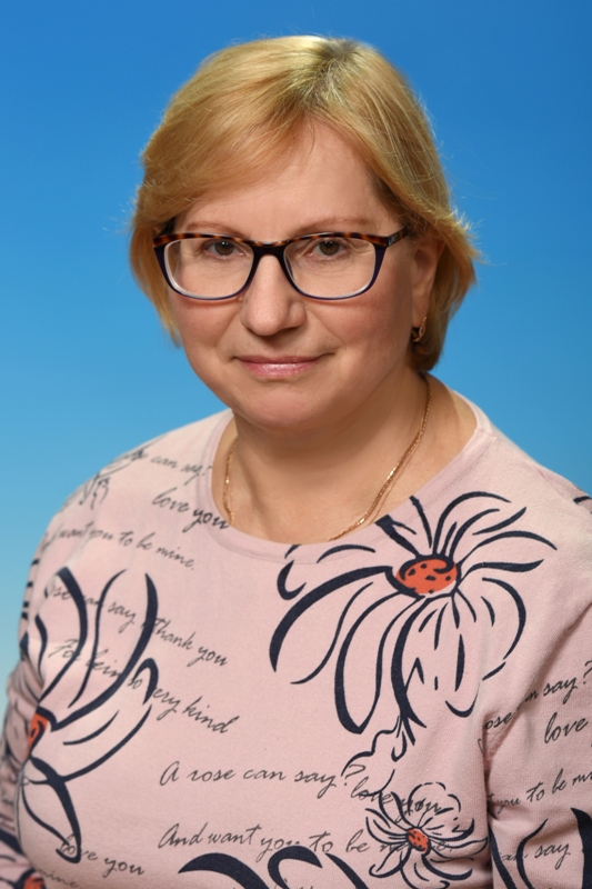Попова Татьяна Хаимовна.